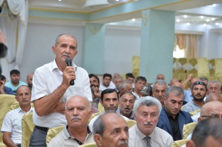 Taleh Qaraşov şəhid ailələrinə daim öz dəstəyini göstərir