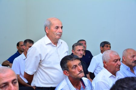 Ağstafa RİH-də yerlərdə vətəndaşların səyyar qəbullarını davam etdirir