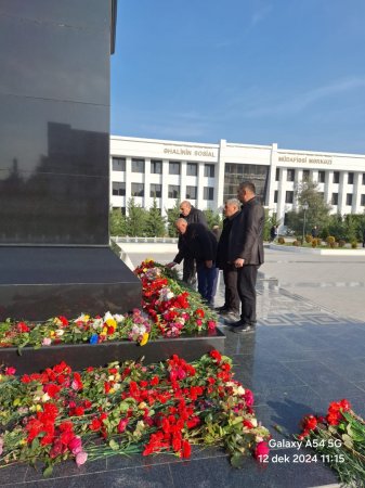 Pəhlivan Qarayev – Təhsildə Fədakarlıq və İdarəetmədə Uğurun Simvolu