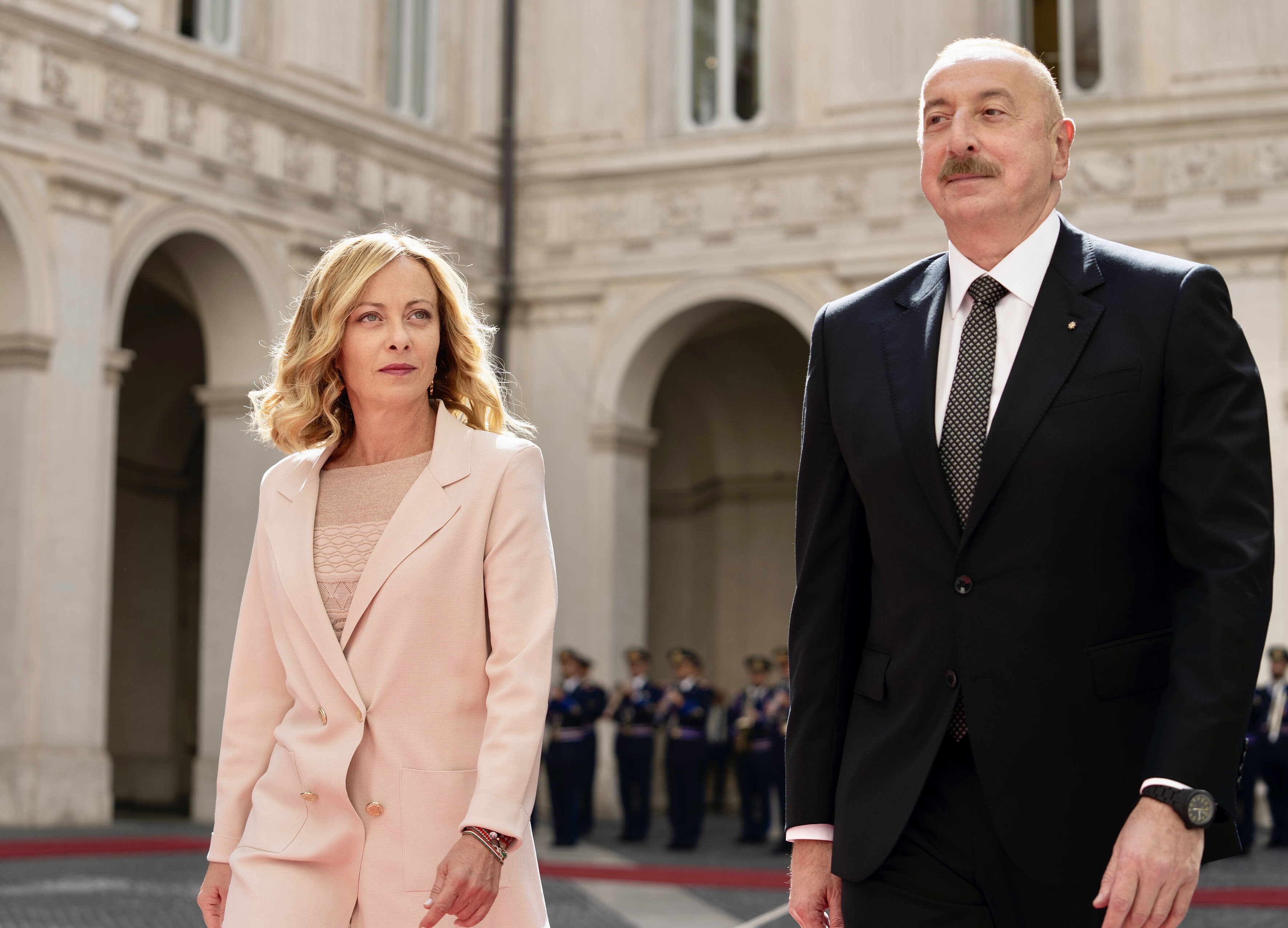 Meloninin Bakı səfəri - enerji və geosiyasi maraqlar ön planda