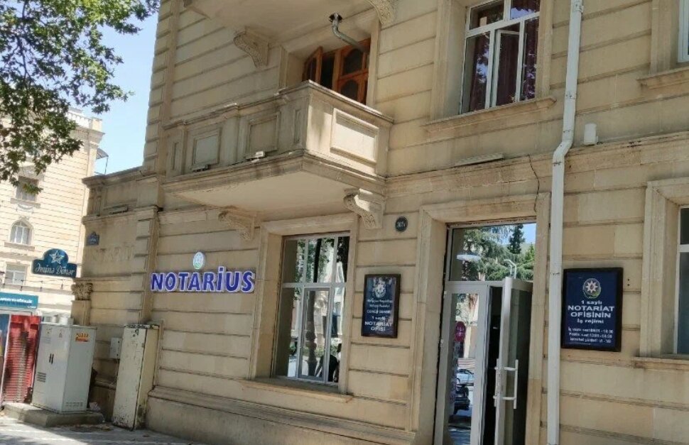 Hüququn keşiyində duran peşəkarlıq və dövlətə sədaqətin nümunəsi – Gəncə notariyatında etibarlı imza