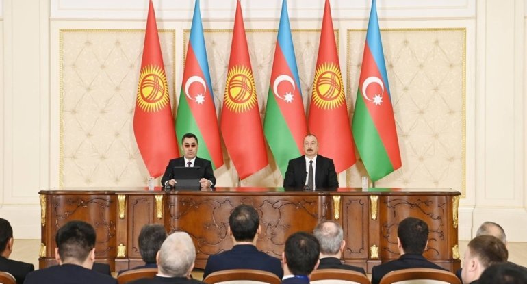 Azərbaycan və Qırğızıstan prezidentləri mətbuata bəyanatlarla çıxış edirlər