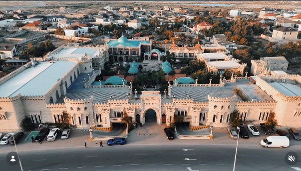 Qoşa Qala Restoranı – Ləzzətin, Əyləncənin və Qonaqpərvərliyin 20 İllik Ünvanı